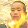 炎の頬杖