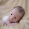 生まれたての新生児。