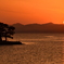 湖に沈む夕日
