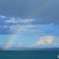 海にかかる虹
