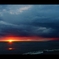 雲の下の夕日