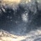 雲の切れ間から