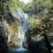 虹のかかる滝