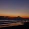 湘南の夕焼けと富士山