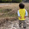 手の位置が校長先生