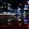 クリスマスの街と閃光