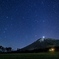 大山に昇る木星