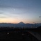 富士山と月