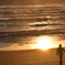 夕陽輝く海辺