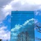 ガラスの中の空