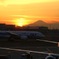 羽田空港の夕日
