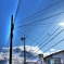 電線と青空と