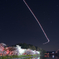 夜桜の誘導灯