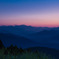夜明けを待つ山々
