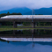 池を渡るN700