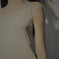 女