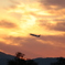 「夕景と飛行機」・・・・・