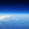 空と宇宙の間