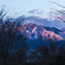 夕焼けの山