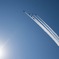 青い空に絵を描いて