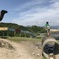 遠くに見えるのは？