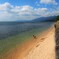琵琶湖と少年