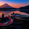 精進湖の夜明け