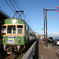 レトロ電車と青い海
