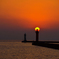 　灯台と夕日