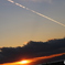 夕焼けと飛行機雲