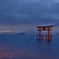 琵琶湖３　夜明け前の白髭神社
