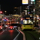 繁華街のワンマンカー