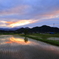 山間の夕暮れ
