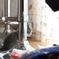 じ〜…