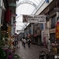 横浜橋商店街にて。