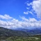 見下ろす山々