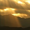 光差す山