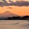 富士山とサーファー