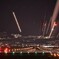 飛行機の光跡