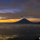 夜明けの富士山