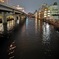 横浜の夜の川
