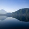 本栖湖の朝景