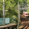カーブを曲がって駅へ到着