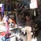 日本のお土産によろこばれる和傘（大橋直久）