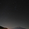 富士を照らす星たち　〜オリオン座からの贈り物〜
