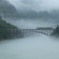 美しき山河を地下鉄型気動車が往く