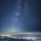 山頂からの夜景と星空