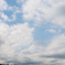 雲の様々な層、青い空　－　秋　－　空シリーズ