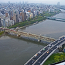 ｱｻﾋﾋﾞｰﾙ展望室からの眺め　③ 隅田川と橋