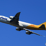 「青が好き」 POLAR 747-8 N851GT  離陸します